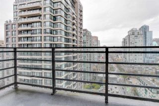 Photo 13: 2408 909 MAINLAND Street in Vancouver: Yaletown Condo for sale in "Yaletown Park II" (Vancouver West)  : MLS®# R2157155