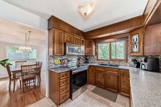 Photo 9: 40 Woodgreen Crescent SW in Calgary: Woodlands Detached for sale : MLS®# A2140789