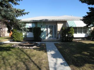 Photo 1: 907 BEAVERHILL Boulevard in WINNIPEG: Windsor Park / Southdale / Island Lakes Residential for sale (South East Winnipeg)  : MLS®# 1107874