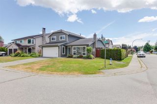 Photo 2: 5418 49A AVENUE in Delta: Hawthorne House for sale (Ladner)  : MLS®# R2275601