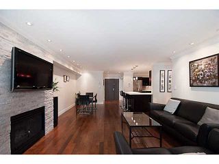 Photo 2: 108 1823 W 7TH Avenue in Vancouver: Kitsilano Townhouse for sale in "THE CARNEGIE" (Vancouver West)  : MLS®# V1073495
