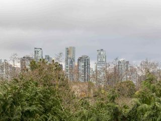 Photo 12: 105 1365 W 4TH Avenue in Vancouver: False Creek Condo for sale in "Granville Island Village" (Vancouver West)  : MLS®# R2238704