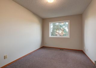 Photo 26: 42 140 Strathaven Circle SW in Calgary: Strathcona Park Semi Detached for sale : MLS®# A1146237