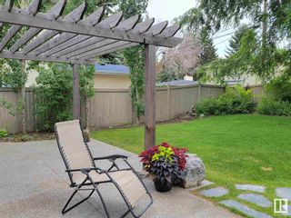 Photo 2: 40 VALLEYVIEW Crescent in Edmonton: Zone 10 House for sale : MLS®# E4316831