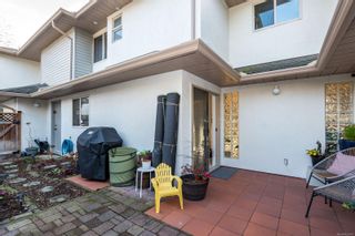 Photo 22: 3 2720 Shelbourne St in Victoria: Vi Oaklands Row/Townhouse for sale : MLS®# 921475