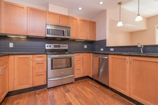 Photo 14: 401 627 Brookside Rd in Colwood: Co Latoria Condo for sale : MLS®# 906976