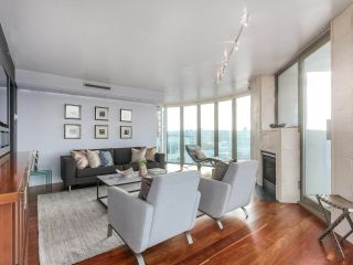 Photo 4: 1004 1000 BEACH Avenue in Vancouver: Yaletown Condo for sale (Vancouver West)  : MLS®# R2356596