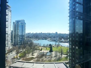 Photo 3: 550 Pacific Street in Vancouver: Yaletown Condo for rent (Vancouver West)  : MLS®# AR177