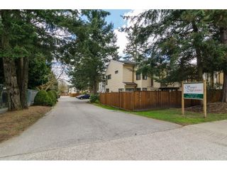 Photo 2: 73 9388 128 Street in Surrey: Queen Mary Park Surrey Townhouse for sale in "SURREY MEADOWS" : MLS®# R2152968
