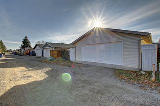 Photo 16: 63 WOODBOROUGH Crescent SW in Calgary: Woodbine Detached for sale : MLS®# C4275508