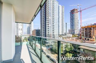 Photo 1: 702 6463 SILVER Avenue in Burnaby: Metrotown Condo for sale (Burnaby South)  : MLS®# R2875233