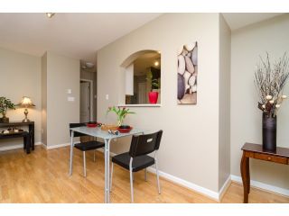 Photo 3: 204 3733 NORFOLK Street in Burnaby: Central BN Condo for sale in "WINCHELSEA" (Burnaby North)  : MLS®# V1049818