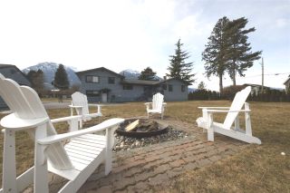 Photo 18: 40228 DIAMOND HEAD Road in Squamish: Garibaldi Estates House for sale : MLS®# R2348707