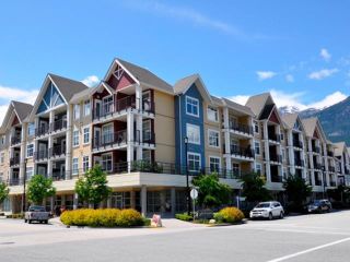 Photo 1: 216 1336 MAIN Street in Squamish: Downtown SQ Condo for sale in "ARTISAN" : MLS®# R2724187