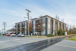 Photo 1: 205 555 Franklyn St in Nanaimo: Na Old City Condo for sale : MLS®# 964199