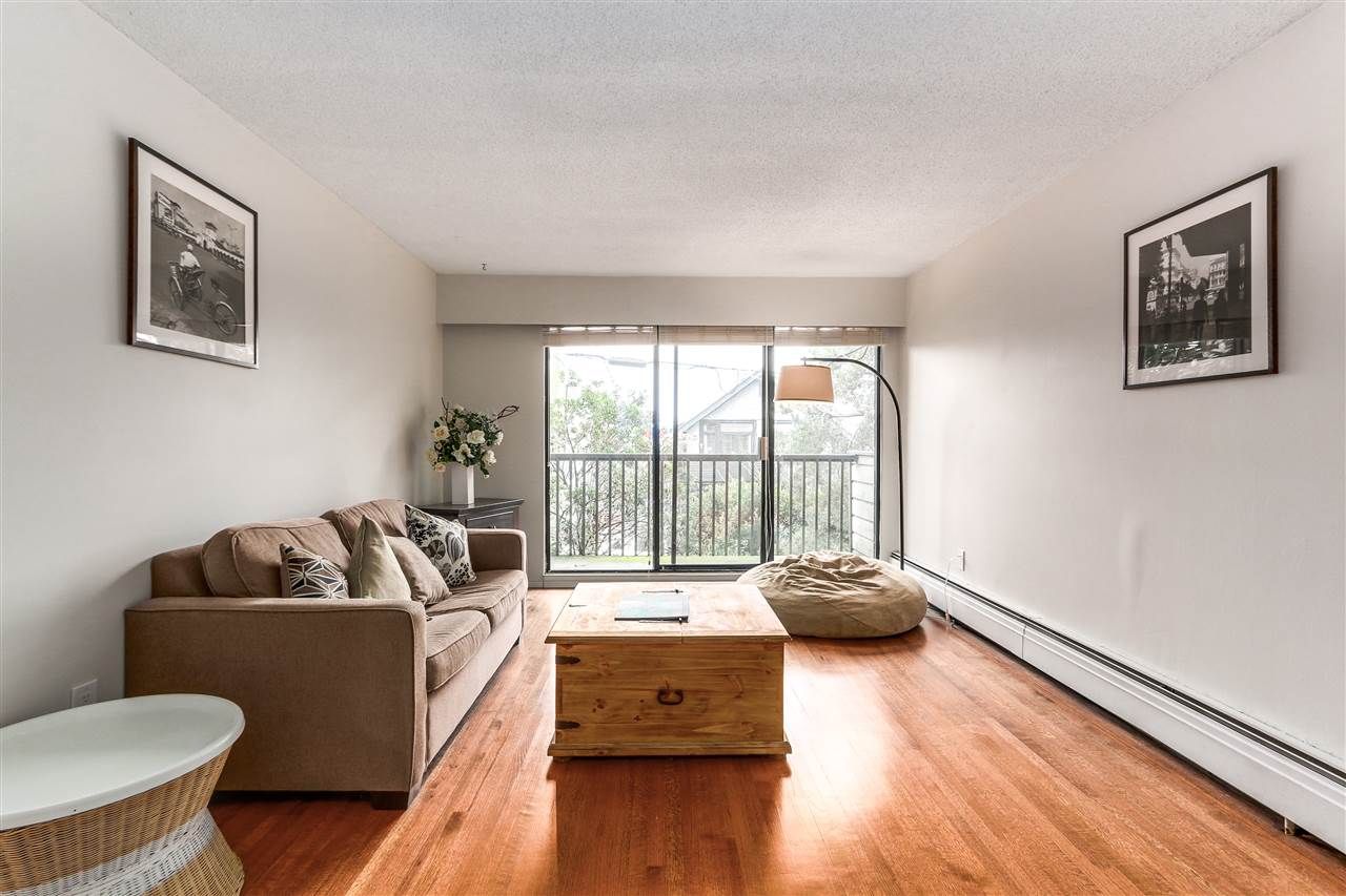 Photo 5: Photos: 213 2125 W 2ND Avenue in Vancouver: Kitsilano Condo for sale (Vancouver West)  : MLS®# R2230059