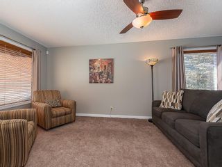 Photo 2: 12 140 STRATHAVEN Circle SW in Calgary: Strathcona Park Semi Detached for sale : MLS®# C4229318