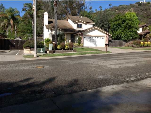 Main Photo: NORTH ESCONDIDO House for sale : 4 bedrooms : 1513 N Elm Street in Escondido