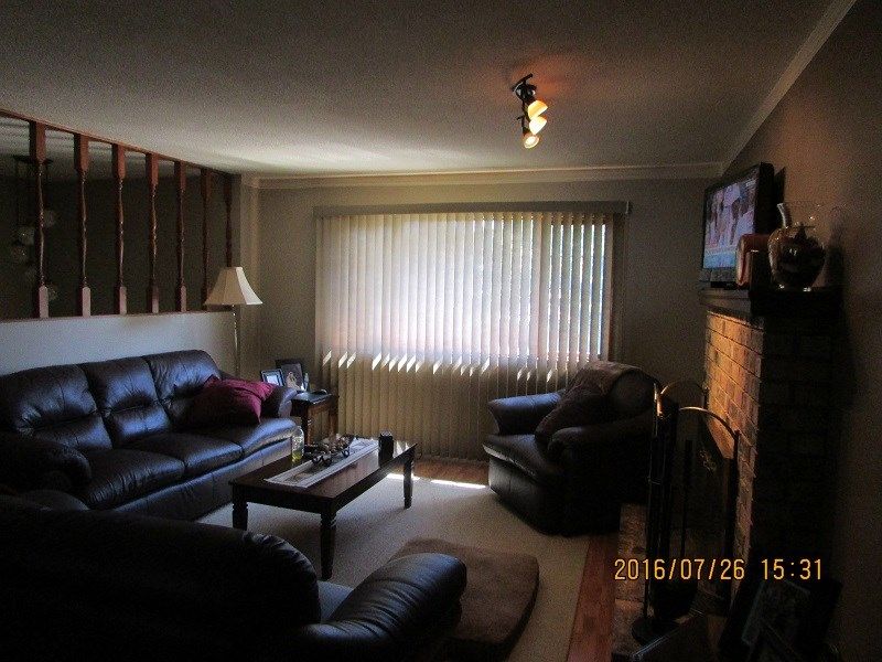 Photo 4: Photos: 3632 JAMES Drive in Prince George: Pinecone House for sale (PG City West (Zone 71))  : MLS®# R2095295