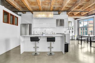 Photo 3: 403 55 E CORDOVA Street in Vancouver: Downtown VE Condo for sale in "Koret Lofts" (Vancouver East)  : MLS®# R2674764