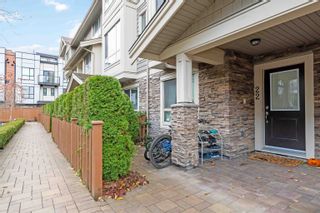 Photo 2: 22 19752 55A Avenue in Langley: Langley City Townhouse for sale in "The Marquee" : MLS®# R2741197