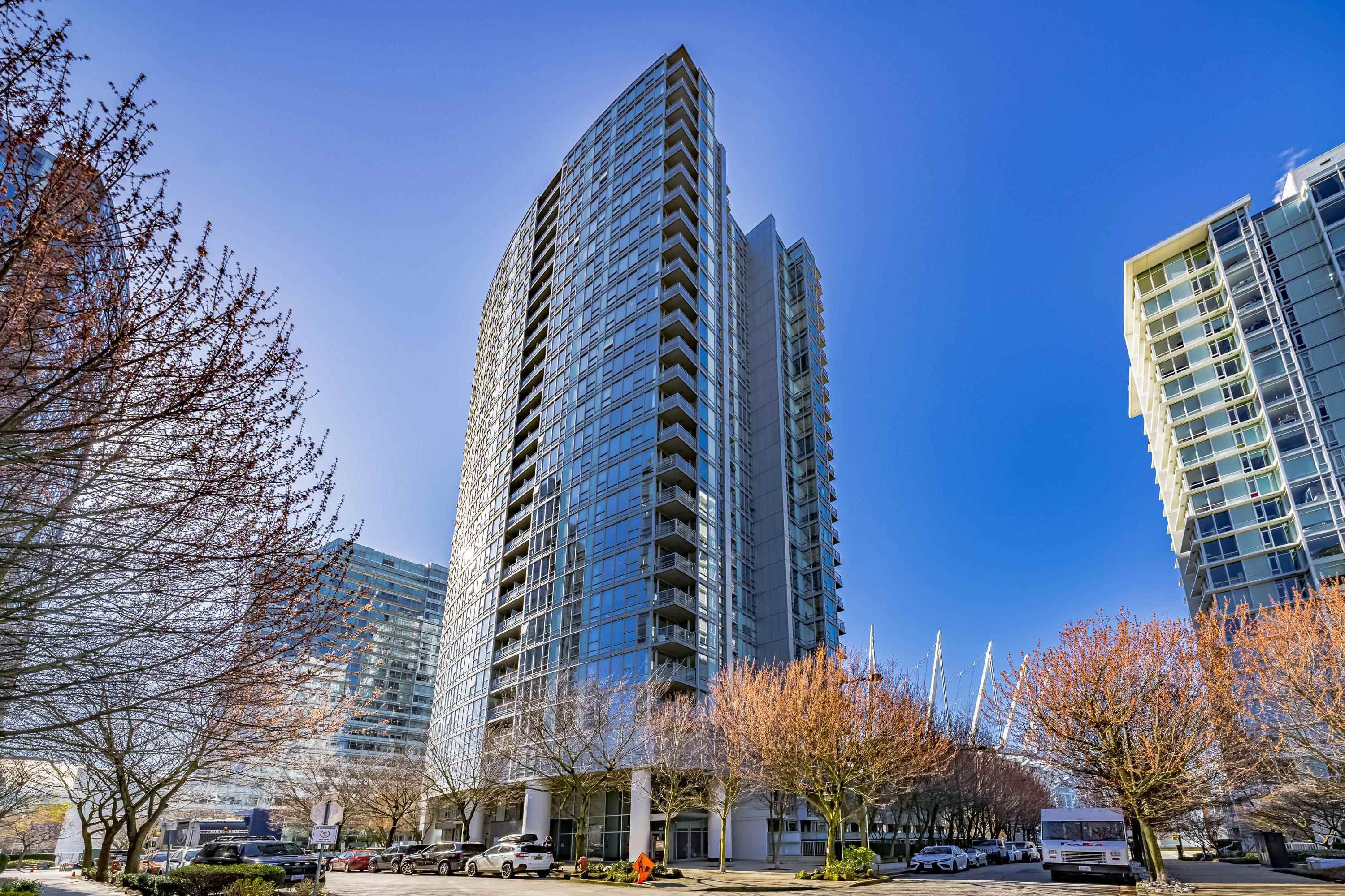 Main Photo: 503 668 CITADEL Parade in Vancouver: Downtown VW Condo for sale in "Spectrum 2" (Vancouver West)  : MLS®# R2763982