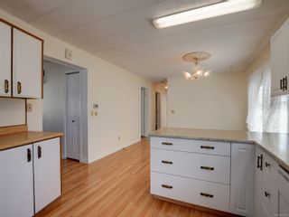 Photo 6: 9357 Village Way in Sidney: Si Sidney South-West Manufactured Home for sale : MLS®# 957278