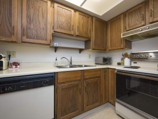 Photo 7: 307 4134 MAYWOOD Street in Burnaby: Metrotown Condo for sale in "PARK AVE TOWERS" (Burnaby South)  : MLS®# R2564266