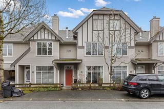 Photo 1: 25 6465 184A Street in Surrey: Cloverdale BC Townhouse for sale in "ROSEBURY LANE" (Cloverdale)  : MLS®# R2763292