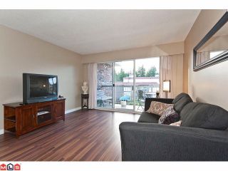 Photo 6: 309 1520 BLACKWOOD Street: White Rock Condo for sale in "Blue Surf" (South Surrey White Rock)  : MLS®# F1128093
