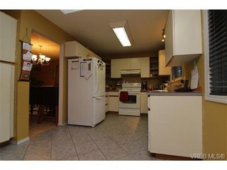Photo 13: 3251 Jacklin Rd in VICTORIA: Co Triangle House for sale (Colwood)  : MLS®# 720346