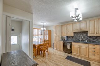 Photo 3: 868 Abbotsford Drive NE in Calgary: Abbeydale Detached for sale : MLS®# A1208829