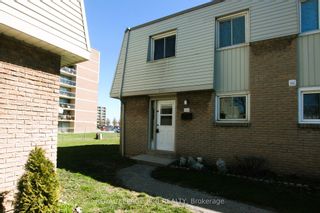 Main Photo: 113 17 Old Pine Trail in St. Catharines: Condo for sale : MLS®# X8219244