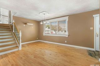 Photo 6: 402 Shea Crescent in Saskatoon: Confederation Park Residential for sale : MLS®# SK930149