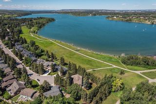 Photo 3: 1804 Bay Shore Road SW in Calgary: Bayview Detached for sale : MLS®# A2017056