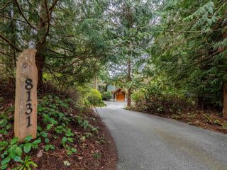 Photo 2: 8131 FRANCES Road in Halfmoon Bay: Halfmn Bay Secret Cv Redroofs House for sale in "Welcome Woods" (Sunshine Coast)  : MLS®# R2674010