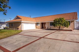 Photo 2: 2140 S Nautical Street in Anaheim: Residential for sale (78 - Anaheim East of Harbor)  : MLS®# PW20236428