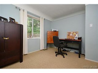 Photo 18: 1725 Lillian Rd in VICTORIA: Vi Fairfield East Half Duplex for sale (Victoria)  : MLS®# 627033