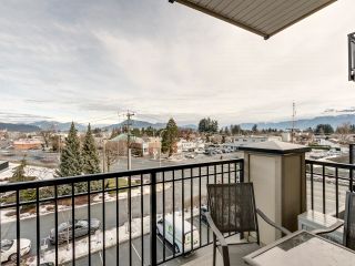 Photo 15: 301 8531 YOUNG Road in Chilliwack: Chilliwack Proper South Condo for sale in "The Auburn Residences" : MLS®# R2828765
