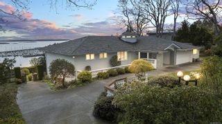 Photo 2: 3565 Beach Dr in Oak Bay: OB Uplands House for sale : MLS®# 926211