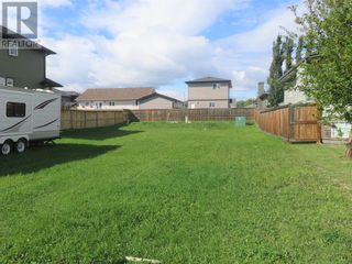 Photo 1: 804 10 Street SE in Slave Lake: Vacant Land for sale : MLS®# A2001101