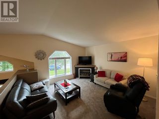 Photo 3: 152 Jerry Potts Boulevard W in Lethbridge: House for sale : MLS®# A2052167