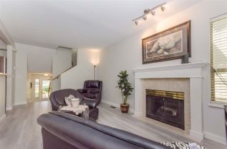 Photo 4: 8 21960 RIVER Road in Maple Ridge: West Central Townhouse for sale in "Foxborough" : MLS®# R2499819