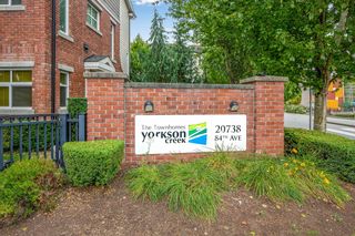 Photo 4: 101 20738 84 Avenue in Langley: Willoughby Heights Townhouse for sale in "Yorkson Creek" : MLS®# R2731127