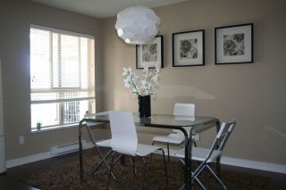 Photo 2: A411 8929 202 Street in Langley: Walnut Grove Condo for sale : MLS®# R2097780
