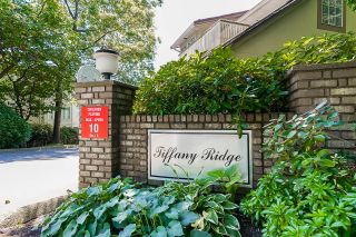 Photo 1: 3460 AMBERLY Place in Vancouver: Champlain Heights Townhouse for sale in "TIFFANY RIDGE" (Vancouver East)  : MLS®# R2704534