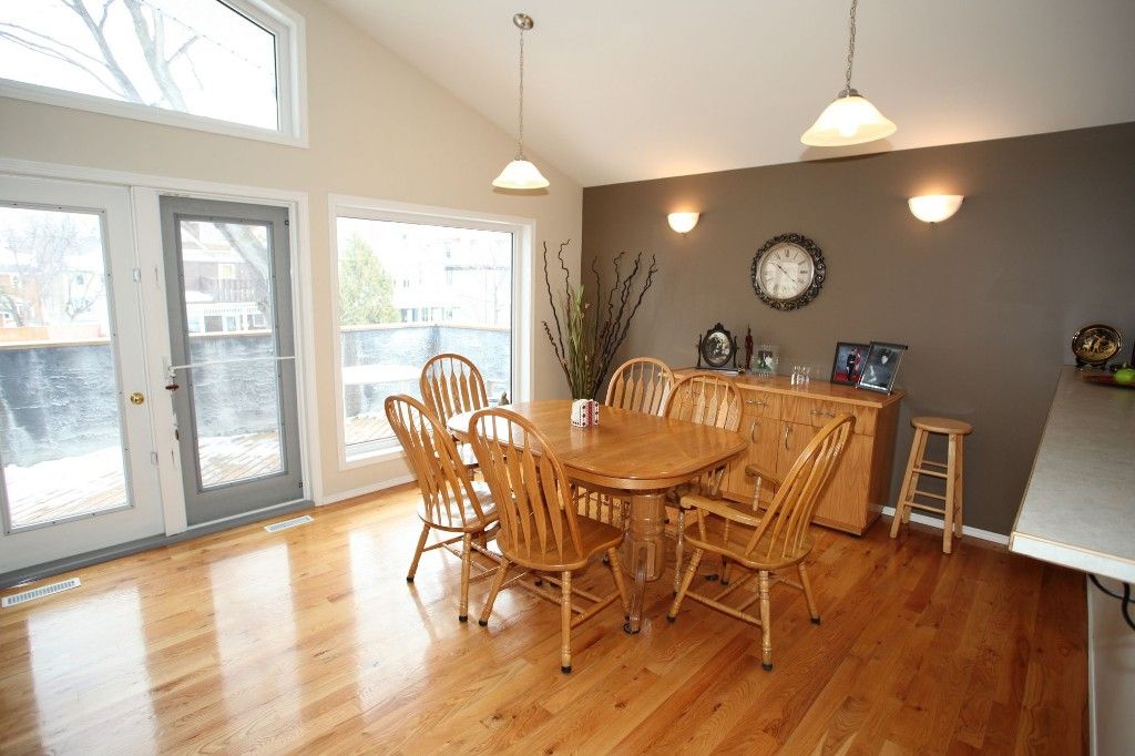 Photo 12: Photos: 48 Dundurn Place in Winnipeg: Single Family Detached for sale : MLS®# 1305260