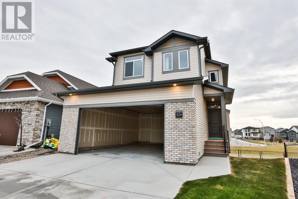 Main Photo: 524 Greywolf Cove N in Lethbridge: House for sale : MLS®# A2013161