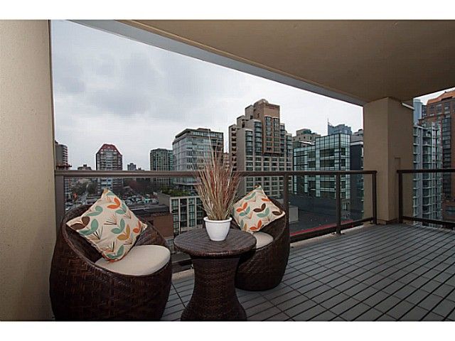 Main Photo: 1102 789 DRAKE Street in Vancouver: Downtown VW Condo for sale in "Century Tower" (Vancouver West)  : MLS®# V1057525