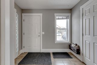 Photo 2: 134 Elgin Way SE in Calgary: McKenzie Towne Detached for sale : MLS®# A2008966